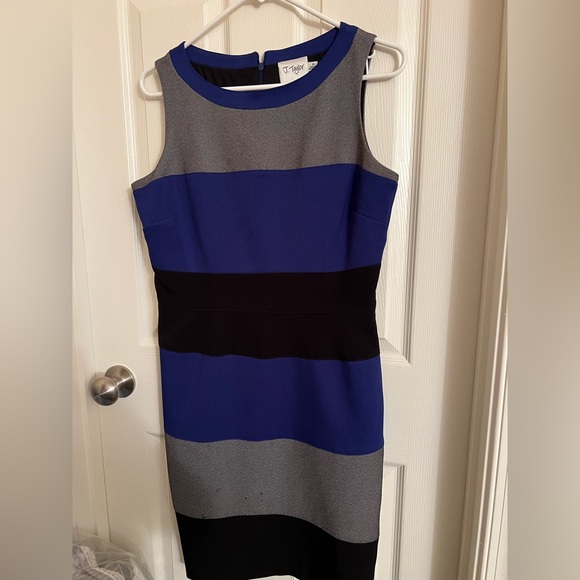 J. Taylor dress size 4 great for office wear to a night out. - Picture 2 of 2